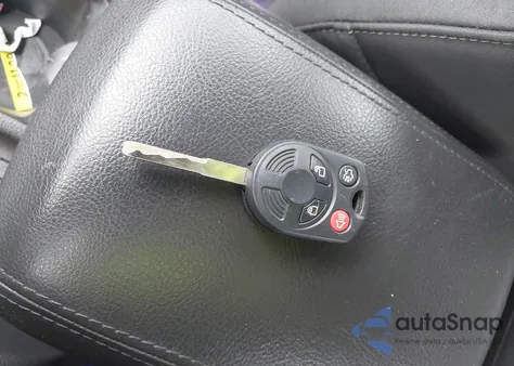 2015 Ford Focus Se z USA, uszkodzony, nr VIN 1FADP3K22FL354533